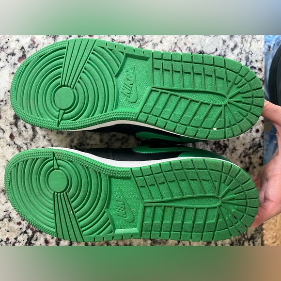 Jordan 1 Low Lucky Green Boys Size 6 - Picture 4 of 7